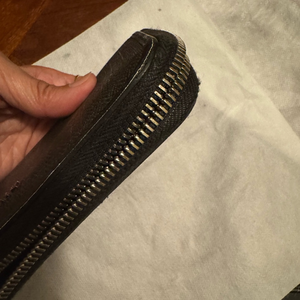 BVLGARI Black Wallet - Picture 6 of 7